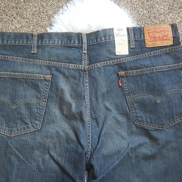 Levi's 550 Relaxed Tapered Leg Jeans Mens 46x30 - Picture 4 of 8
